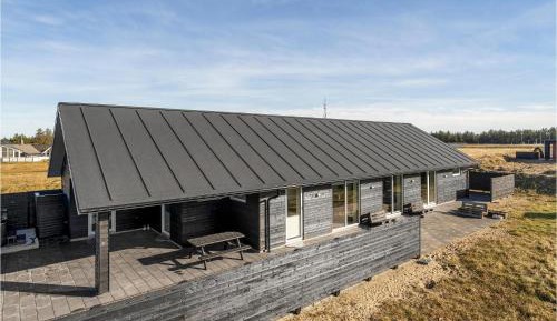 Four-Bedroom Holiday Home