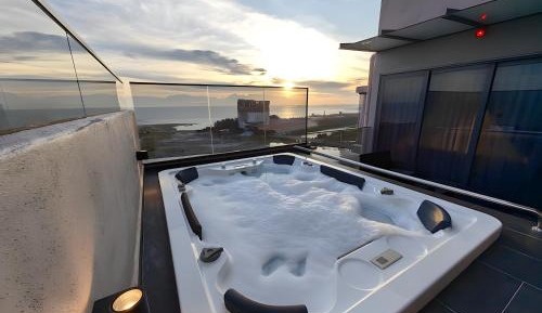 Suite with Private Pool (Sea View)