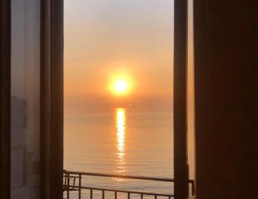 Double Room with external bathroom and Sea View