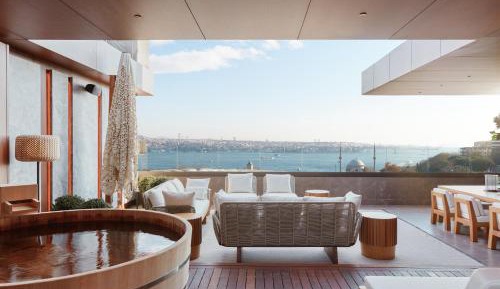 Nobu Suite with Terrace & Ofuro Tub - Bosphorus View - Club Lounge Access