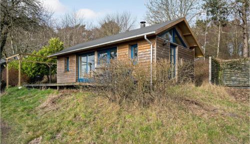 One-Bedroom Holiday Home