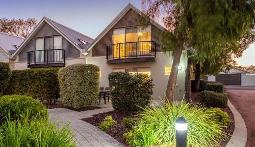 Three-Bedroom Townhouse