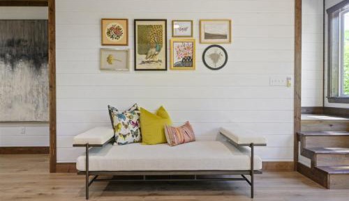 Six-Bedroom Holiday Home