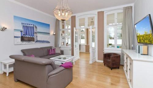 Three-Bedroom Apartment with Terrace
