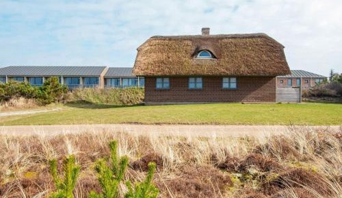 Three-Bedroom Holiday Home 