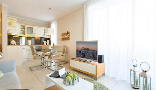 One-Bedroom Apartment with Balcony