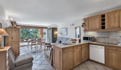 Apartment (4 Adults)