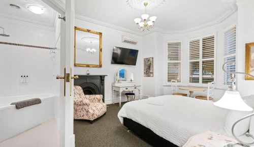 King Room with Garden View
