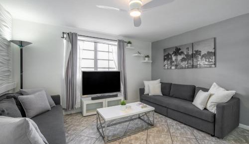 One Bedroom Apartment