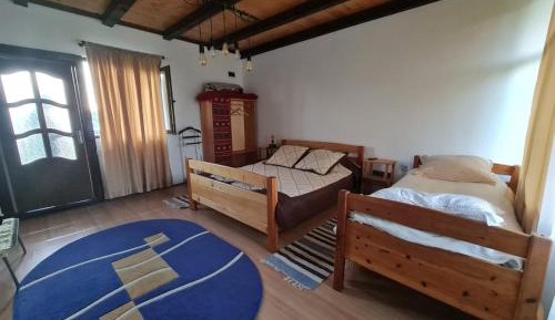 Triple Room with Private Bathroom