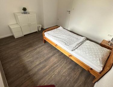 Single Room with Shared Bathroom