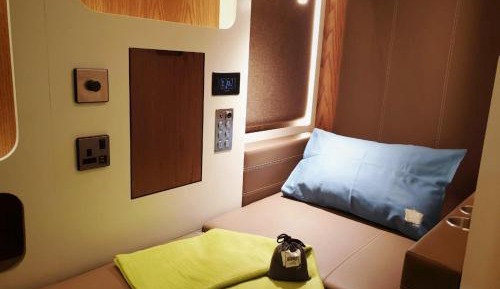 Single FlexiSuite Pod - 8 Hour Night Stay from 23:00-07:00 hrs (11pm-7am)