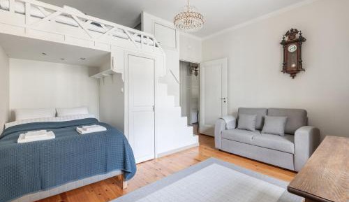 Studio Apartment