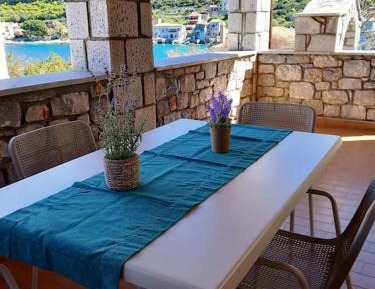 Studio Apartment with Sea View