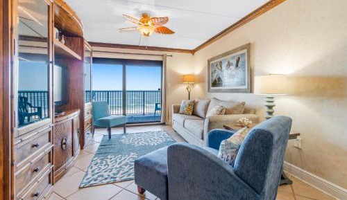 Two Bedroom Apartment 