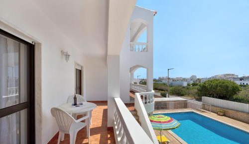 Superior One-Bedroom Apartment with Balcony