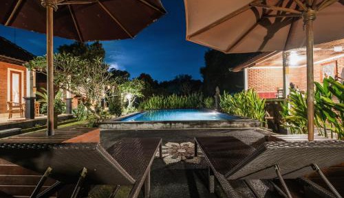 King Room with Pool View