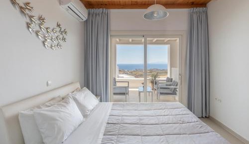 One-Bedroom Apartment with Sea View