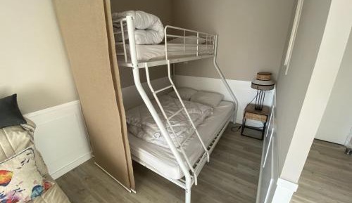 Apartment (3 Adults)