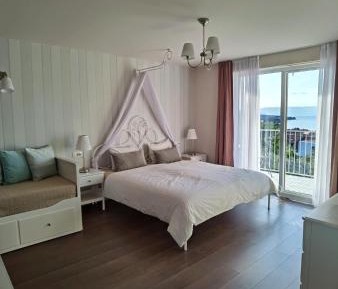 Double Room with Balcony and Sea View