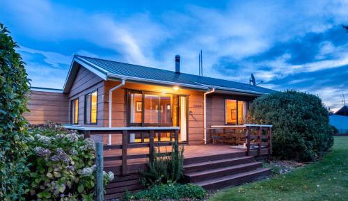 Three-Bedroom Holiday Home 