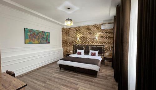 Double or Twin Room with Private Bathroom