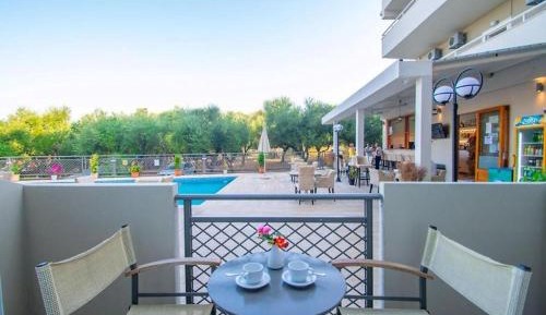 Double Room with Pool View