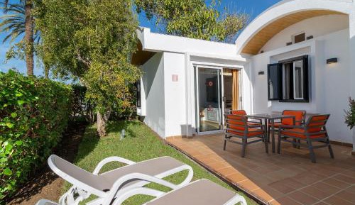 One-Bedroom Bungalow
