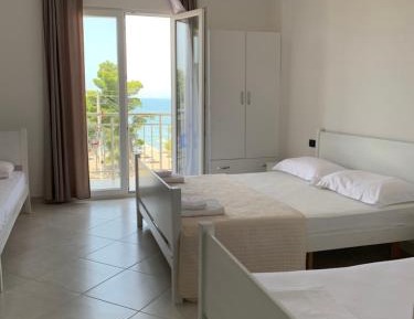 Quadruple Room with Sea View