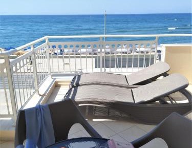 Studio with Sea View