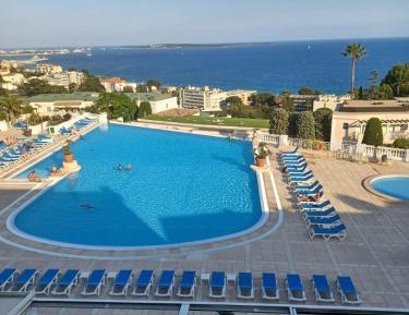 Apartment with Sea View