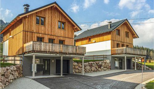 Three-Bedroom Holiday Home 