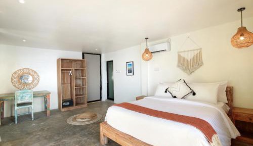 Studio with Sea View