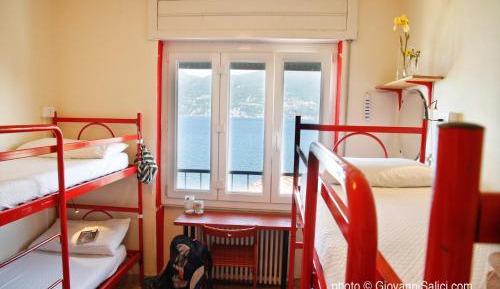 Bed in 6-Bed Mixed Dormitory Room