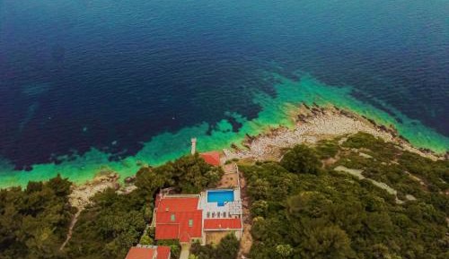 Villa - Beach Front
