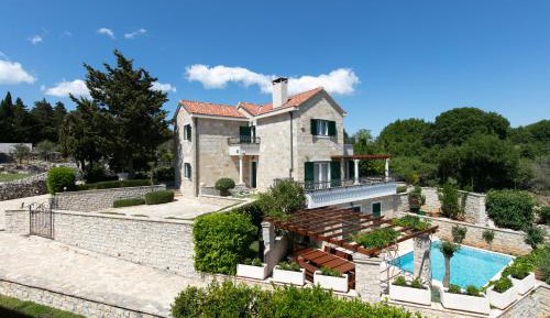 Four-Bedroom Villa with Private Pool