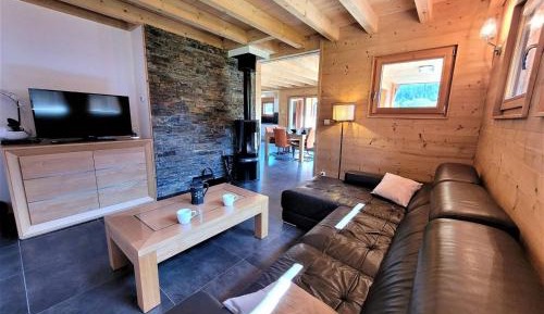 Chalet (6 Adults)