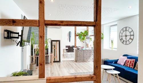 Deluxe Apartment