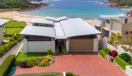 Five-Bedroom Holiday Home