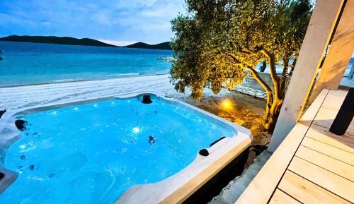 Villa - Beach Front