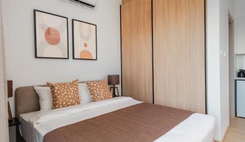 Modern Studio With Balcony
