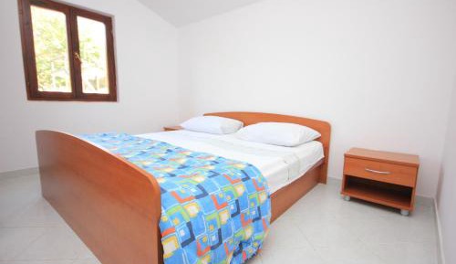 Two-Bedroom Apartment with Terrace and Sea View
