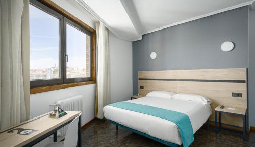 Standard Double or Twin Room with Sea View