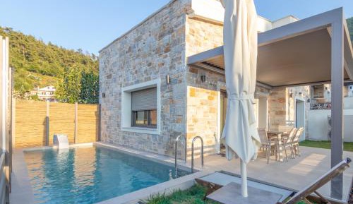 Suite with Private Pool