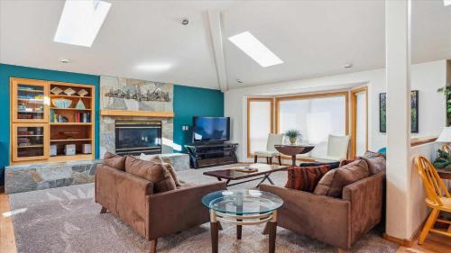 Five-Bedroom Holiday Home