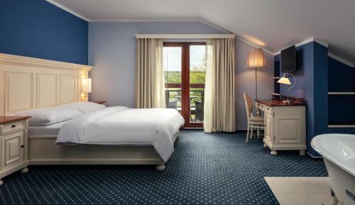 Deluxe Double Room with Bath