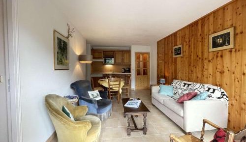 Apartment (4 Adults)