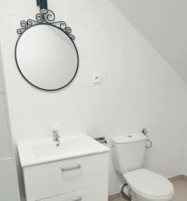 Economy Quadruple Room with Shared Bathroom