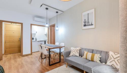 One-Bedroom Apartment