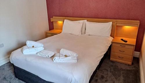 Double Room with Private Bathroom
